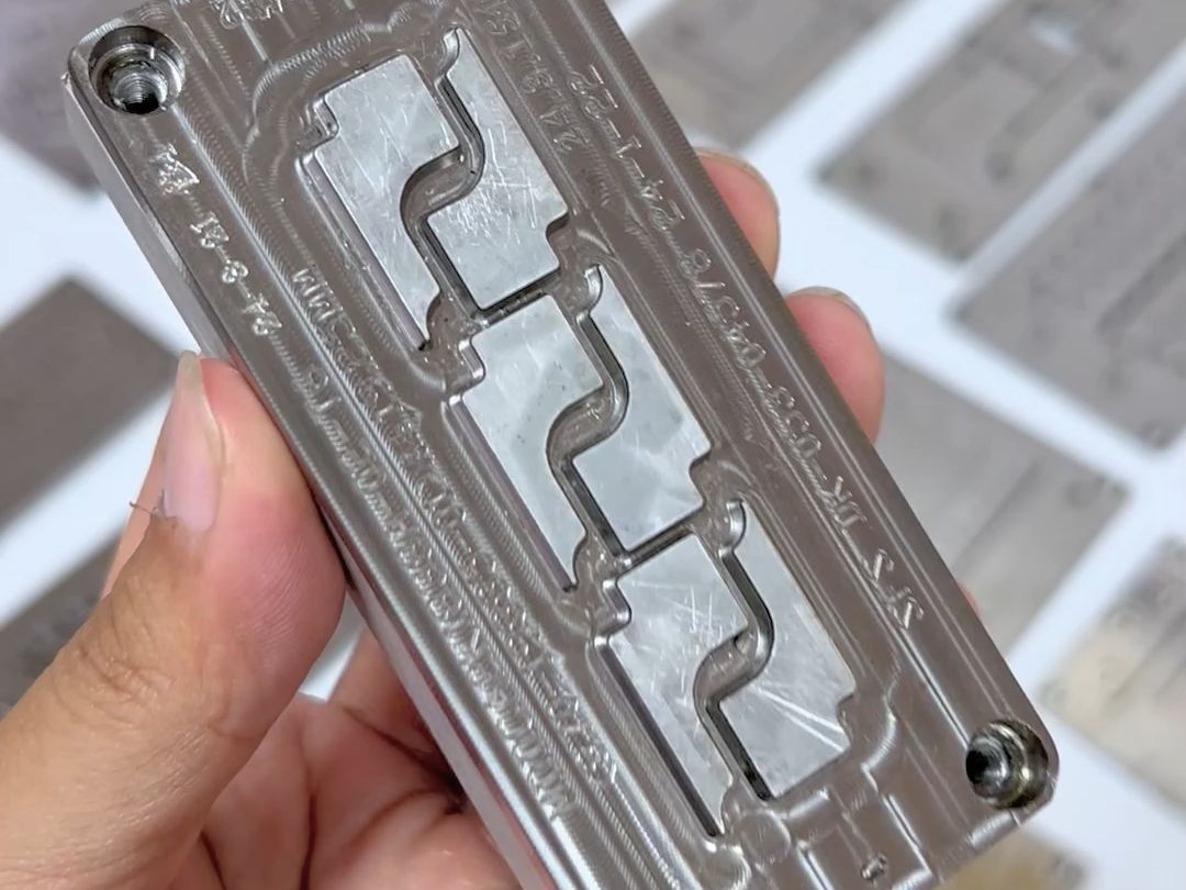 雕刻刀模冲切的优势与特点